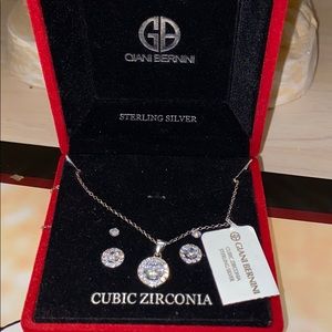 Necklace & earring set